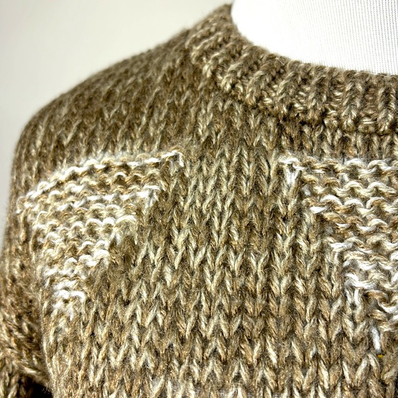 Cristina’s Women’s Tan & White Snowflake Long Sleeve Knit Sweater Size Medium - Picture 3 of 6